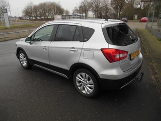 Suzuki S-Cross – thumbnail 4