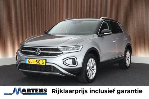Volkswagen T-Roc 1.5 TSI 150pk DSG Style Trekhaak IQ.Light Camera Virtual Cockpit Stoelverwarming Navigatie