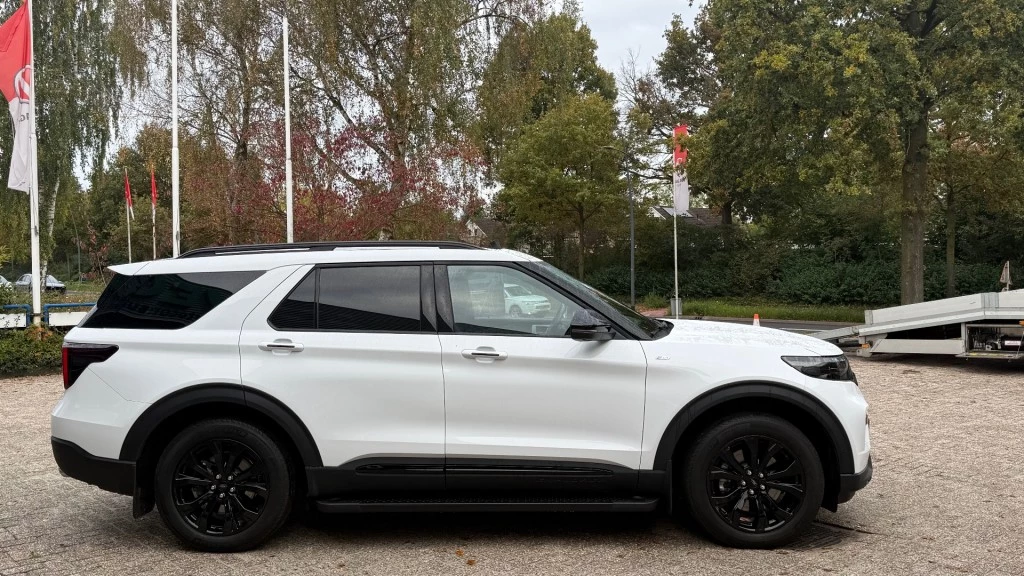 Ford Explorer – foto 6