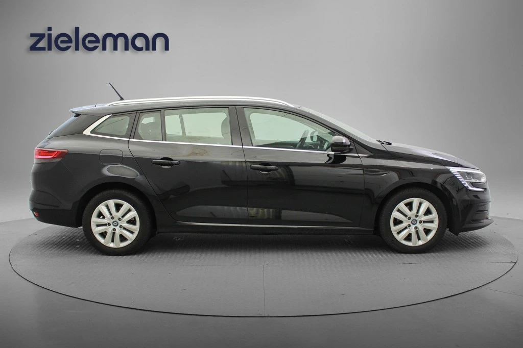 Renault Megane E-Tech – foto 8
