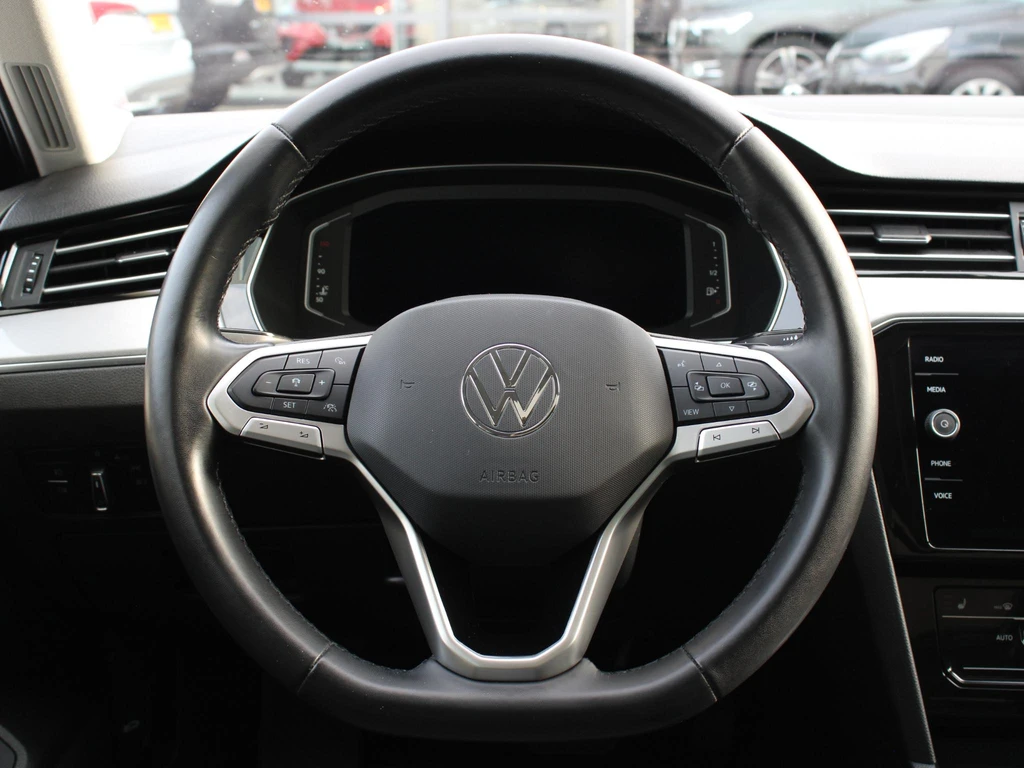 Volkswagen Passat – foto 12