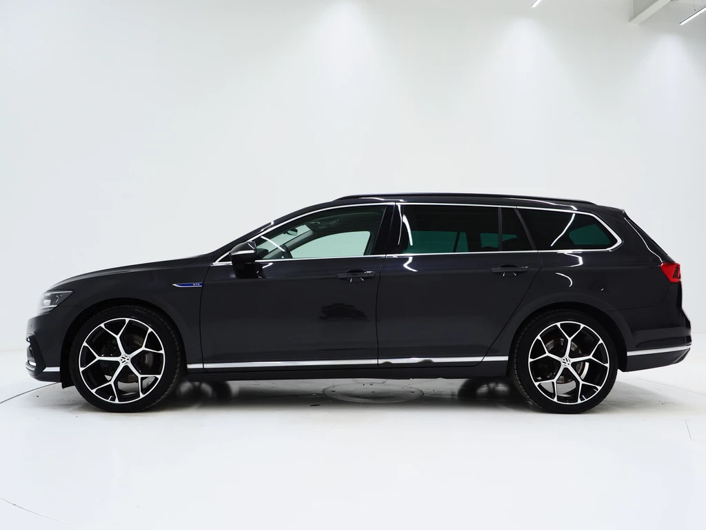 Volkswagen Passat – foto 2