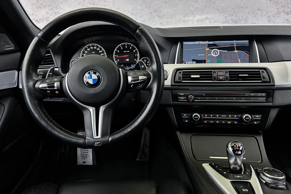 BMW M5 – foto 15