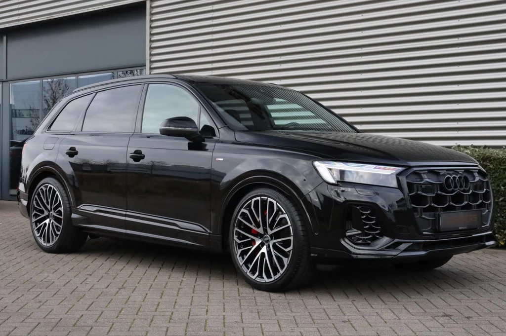 Audi Q7 – foto 11