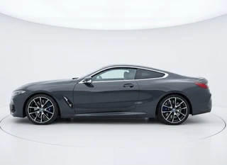 BMW 8 Serie – thumbnail 2