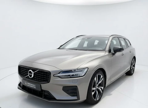 Volvo V60 2.0 B4 PLUS DARK, Leder, Lane, LED, ACC