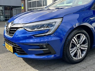Renault Mégane Estate – thumbnail 2
