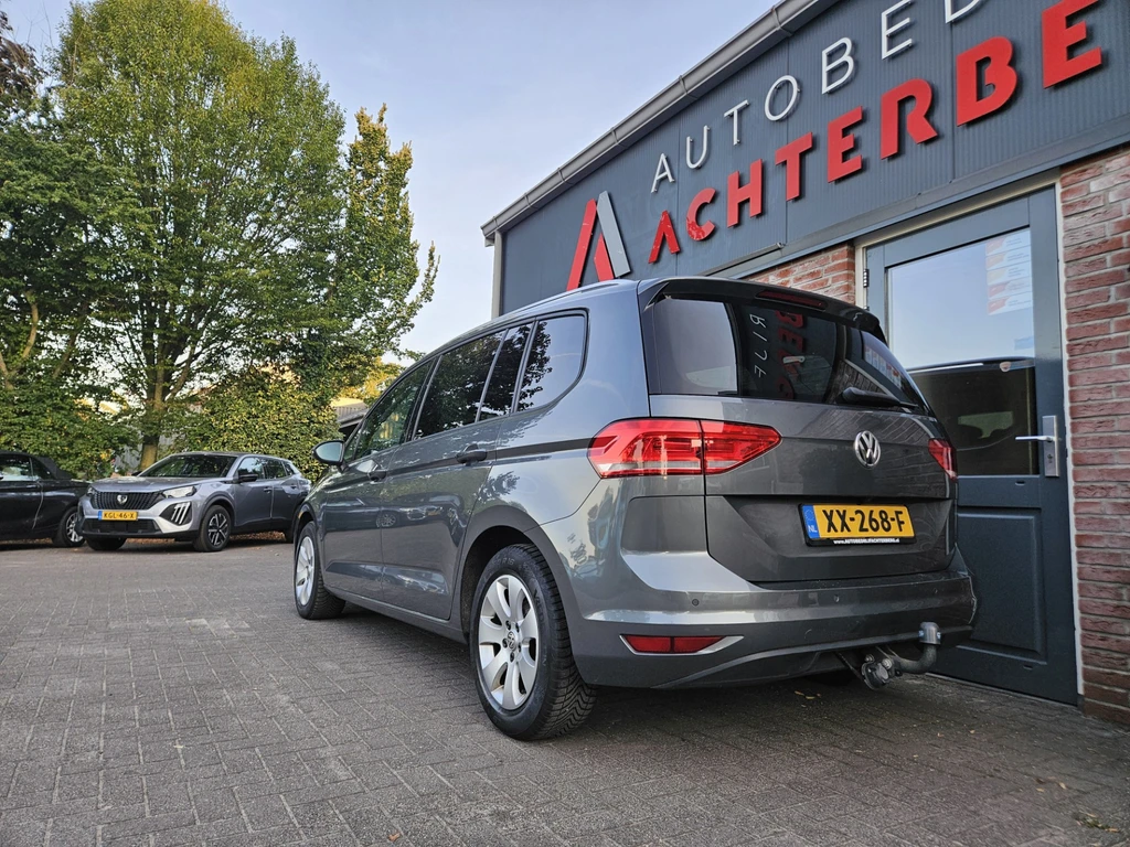 Volkswagen Touran – foto 4