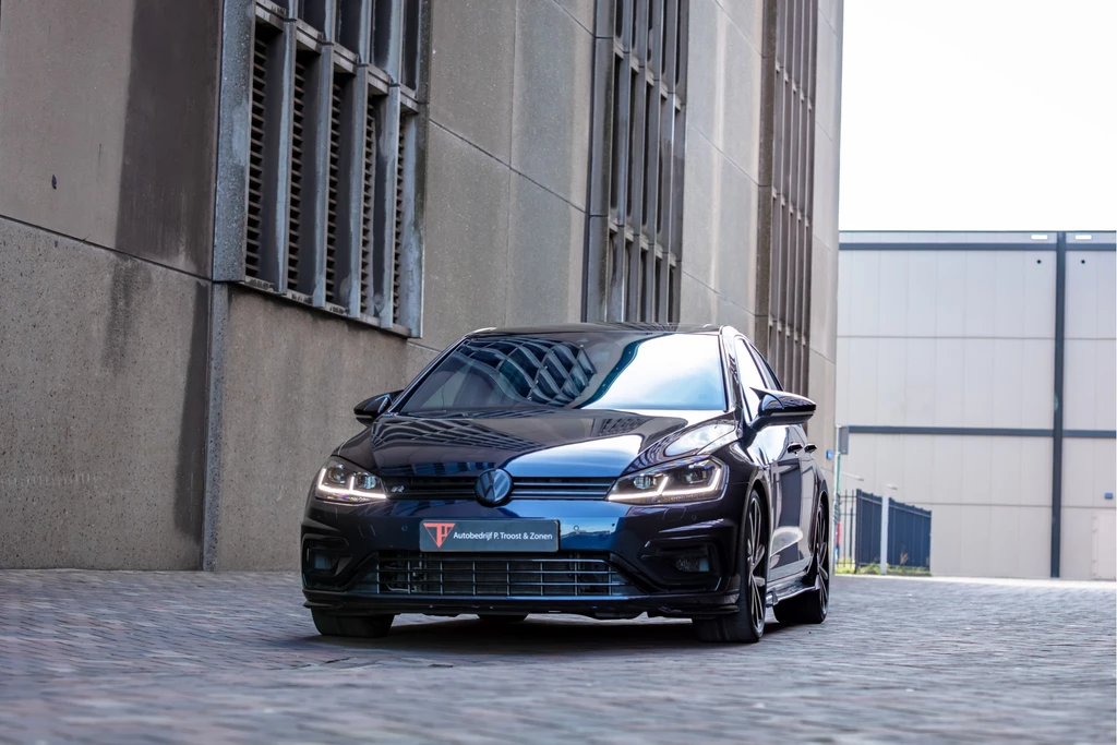 Volkswagen Golf – foto 1