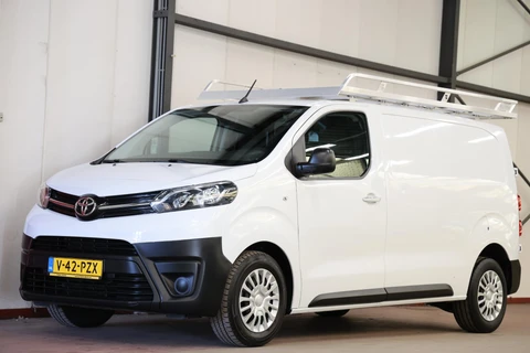 Toyota PROACE Worker 2.0 D-4D Live L2H1 LANG AUTOMAAT