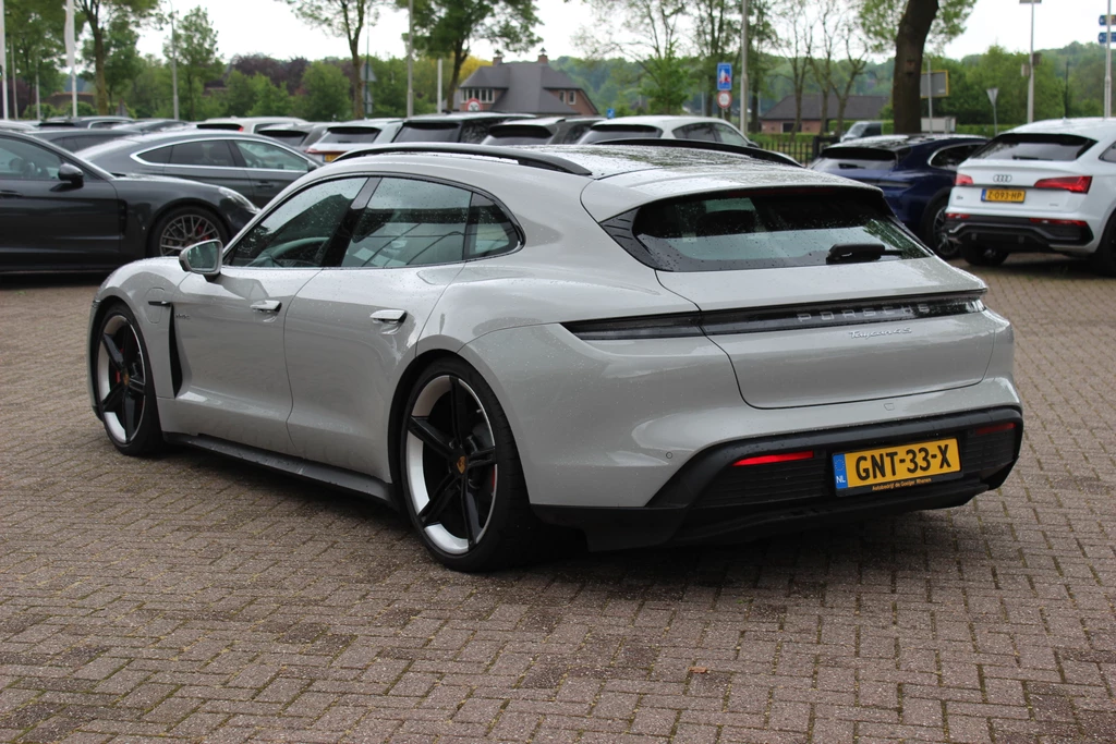Porsche Taycan – foto 4