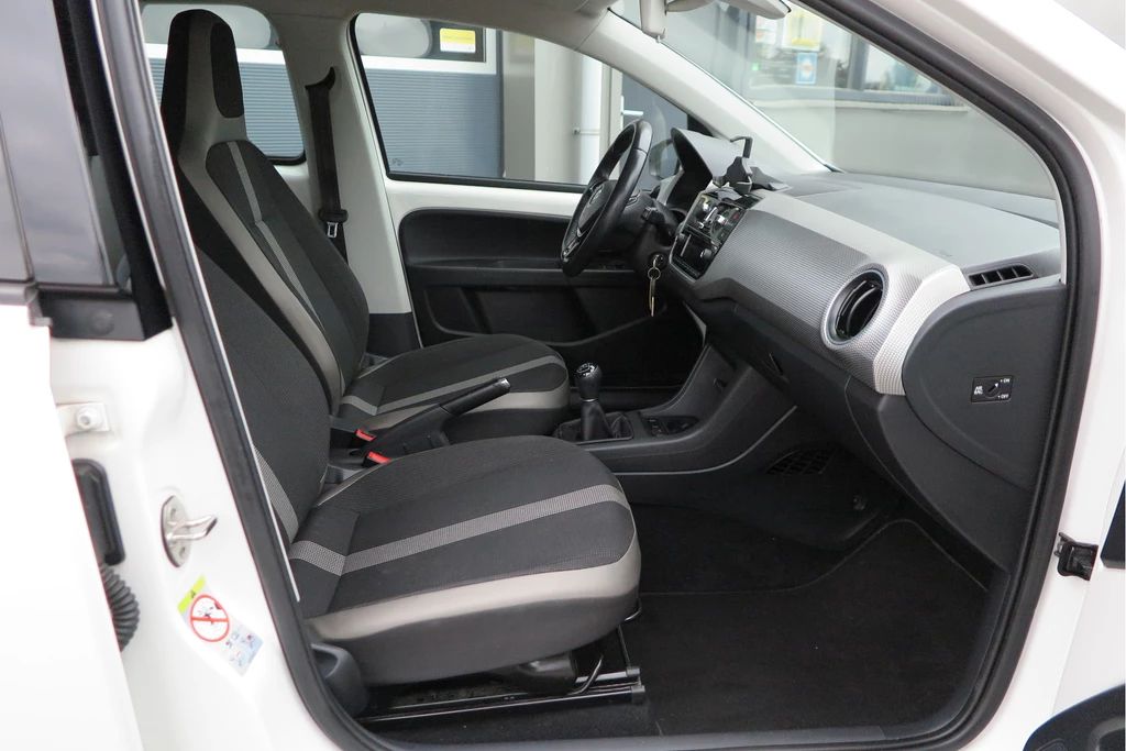 Volkswagen up! – foto 29