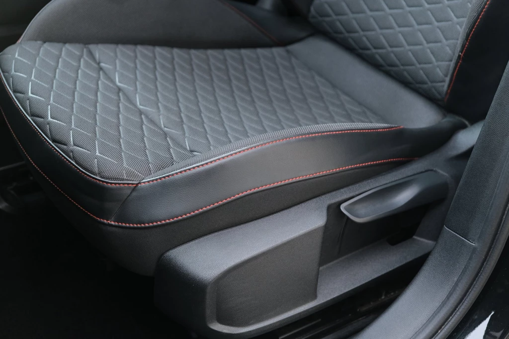 SEAT Leon – foto 29