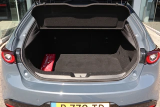 Mazda 3 – thumbnail 32