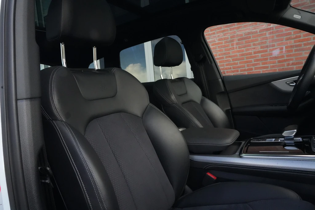 Audi Q7 – foto 11