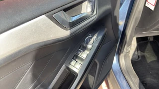 Ford Focus – thumbnail 5