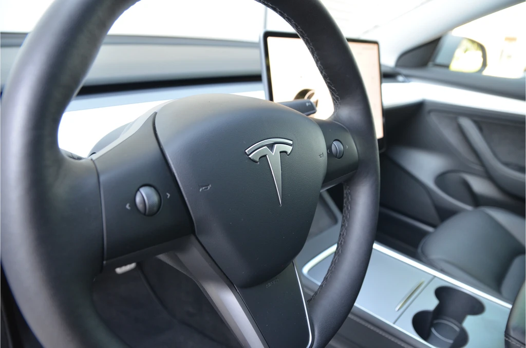 Tesla Model 3 – foto 16