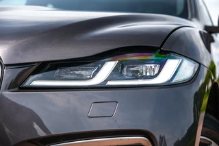 Jaguar F-PACE – thumbnail 18