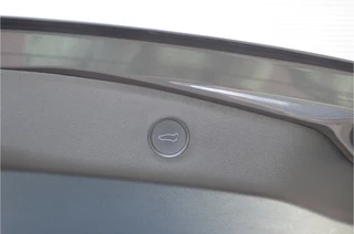Tesla Model 3 – thumbnail 32