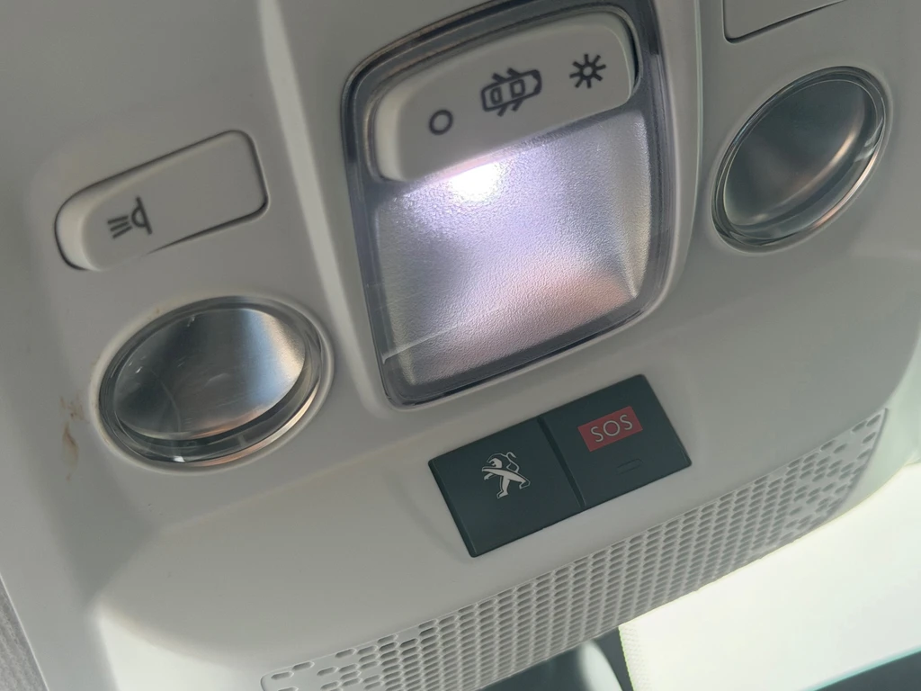 Peugeot 208 – foto 29