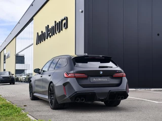 BMW M5 – thumbnail 5