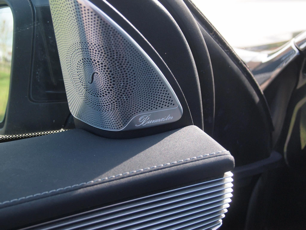 Mercedes-Benz EQC – foto 28