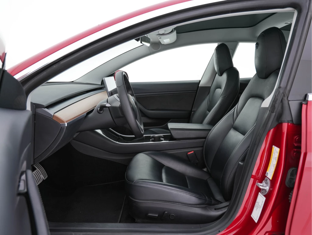 Tesla Model 3 – foto 9