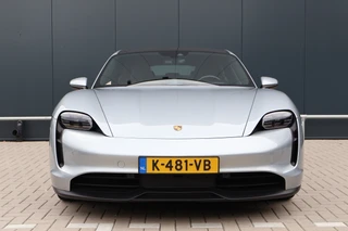 Porsche Taycan – thumbnail 7