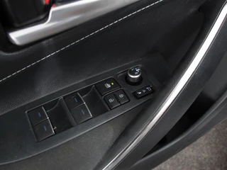 Toyota Corolla Touring Sports – thumbnail 15