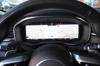 Jaguar F-PACE – thumbnail 36