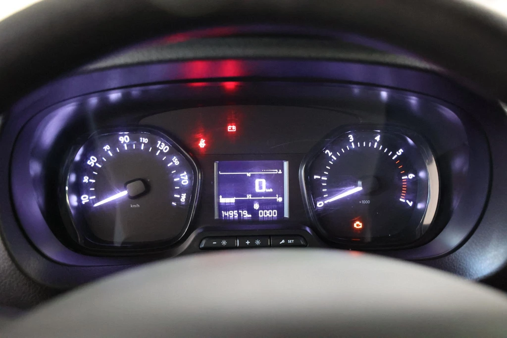 Opel Vivaro – foto 12