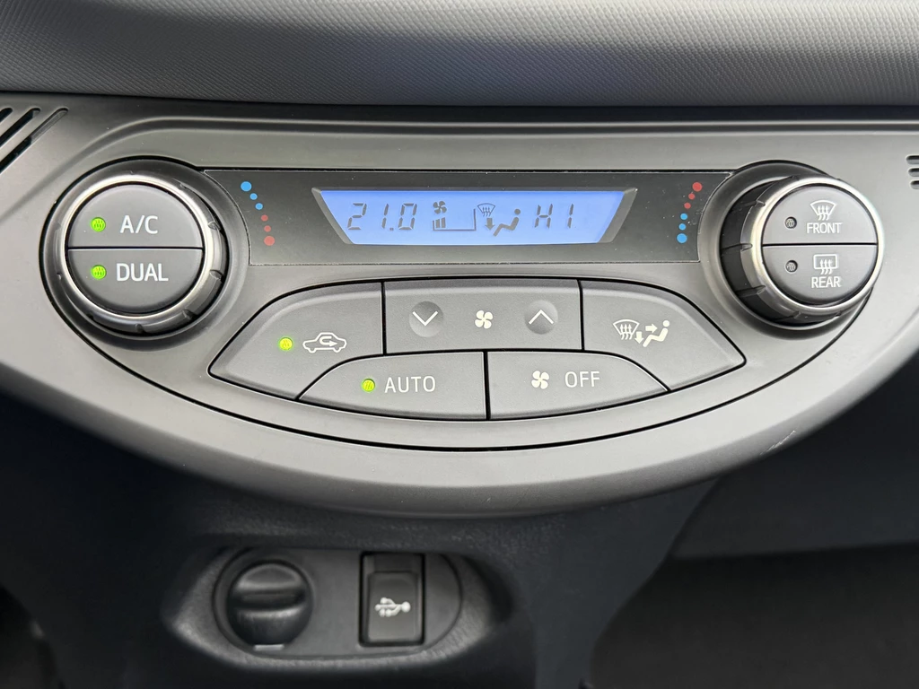 Toyota Yaris – foto 25