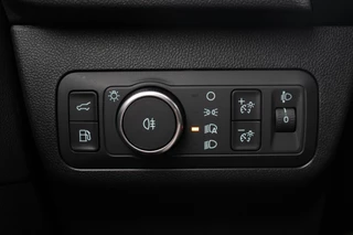 Ford Kuga – thumbnail 16