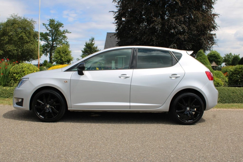 SEAT Ibiza – foto 1