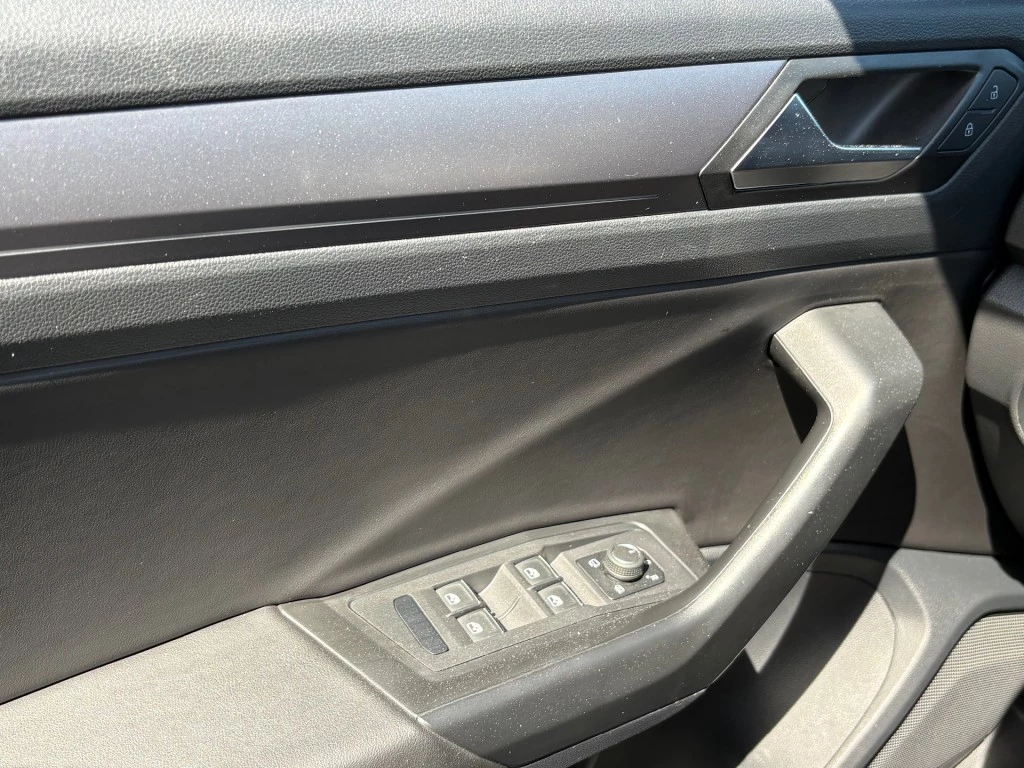 Volkswagen T-Roc – foto 24