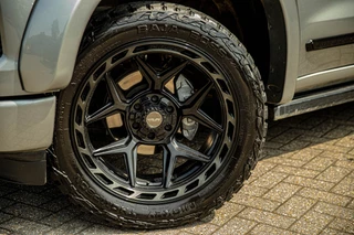 Chevrolet Silverado – thumbnail 9