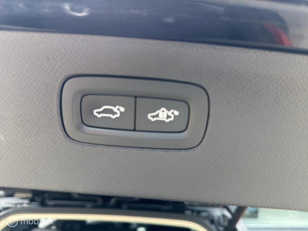 Volvo XC90 – foto 32