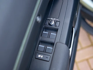 Land Rover Defender – thumbnail 30