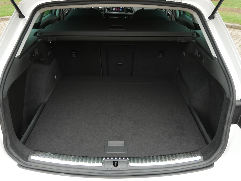 SEAT Leon – foto 45