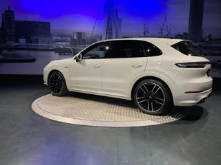 Porsche Cayenne – thumbnail 6