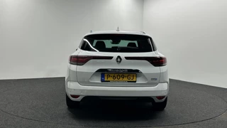 Renault Megane E-Tech – thumbnail 4