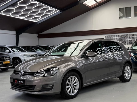 Volkswagen Golf 1.4 TSI Lounge Edition CarPlay