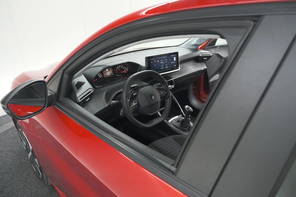 Peugeot 208 – foto 24