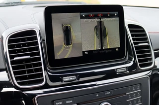 Mercedes-Benz GLE – thumbnail 22