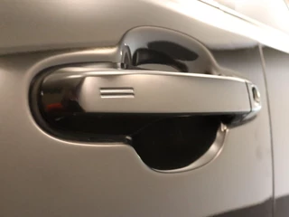 Toyota C-HR – thumbnail 12