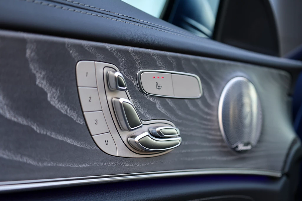Mercedes-Benz E-Klasse – foto 24