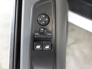 Opel Vivaro – thumbnail 15