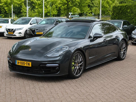 Porsche Panamera 4.0 Turbo S E-Hybrid / Panoramadak / 360Camera / Achterasbesturing / Nachtzicht / Softclose / 21'' / Sportuitlaat / Matrix LED / Carbon intr. / Bose / Sportdesign / Volleder / Dodehoek / DAB / ACC