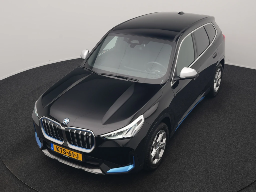 BMW iX1 – foto 2