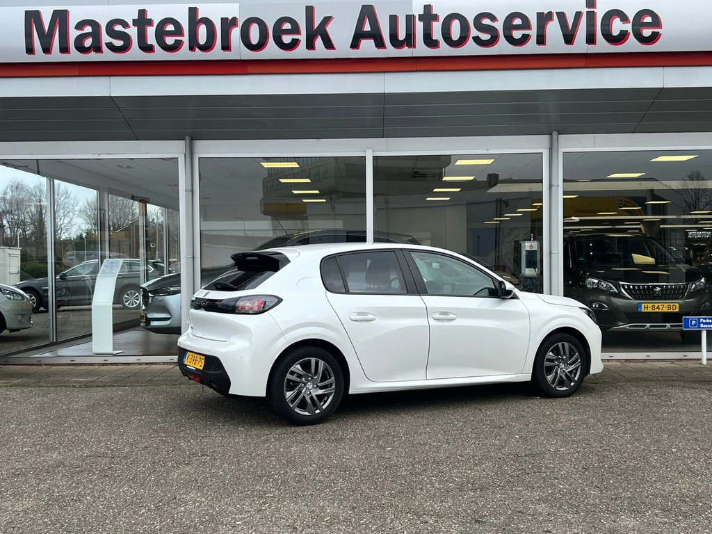 Peugeot 208 – foto 2